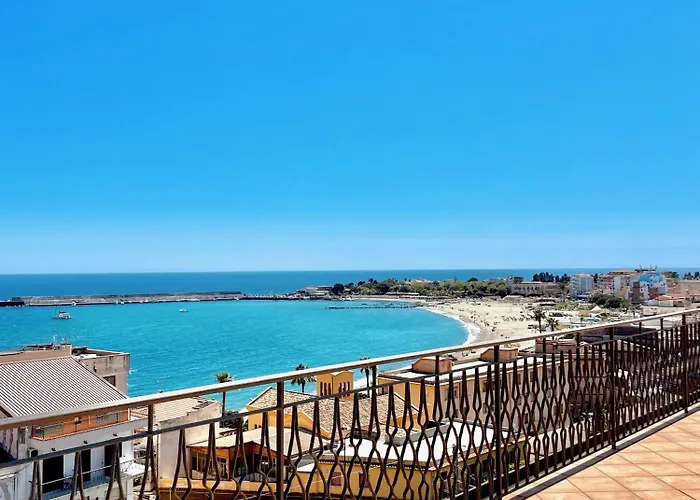 Appartamento A Tirrazza Giardini Naxos