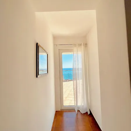 Апартаменты A Tirrazza