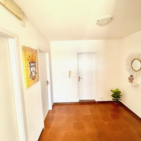 A Tirrazza Apartment *